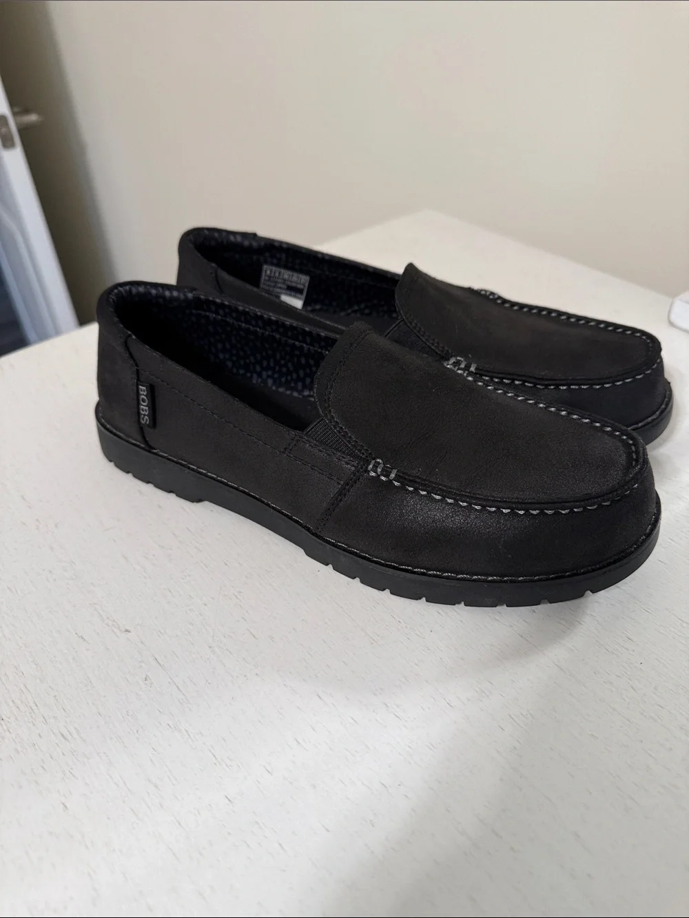 BOBS from Skechers Women’s Chill Lugs Central Look Black Vegan Loafers / Size 8